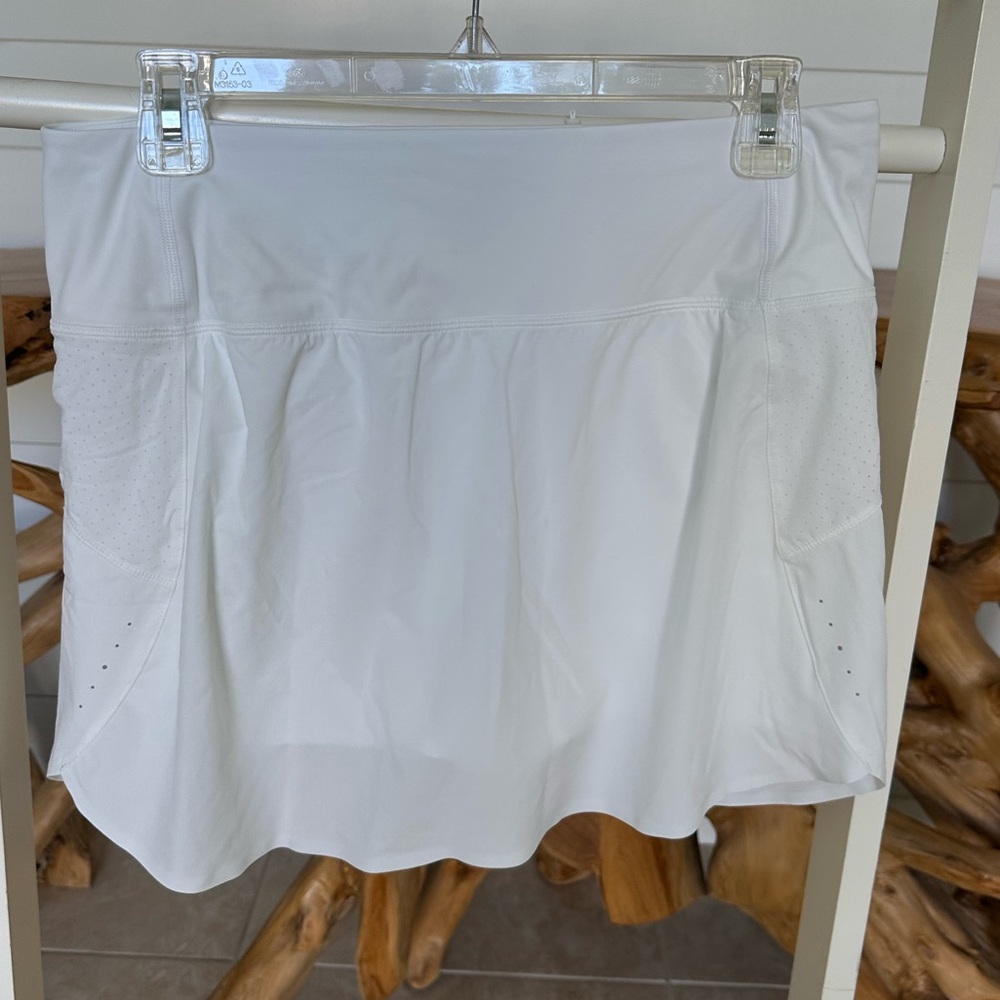 Athleta white skort size medium